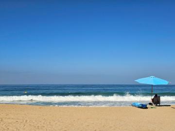Sur La Mer loves the Beach